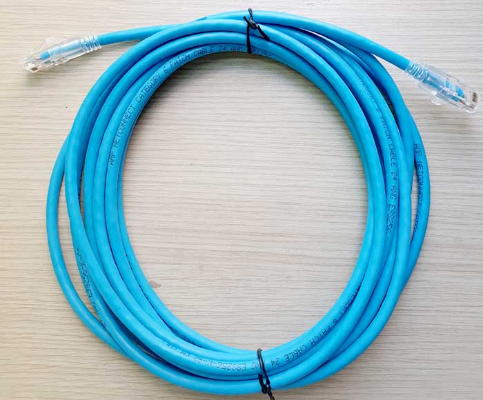 day-nhay-mang-cat6-commscope-npc06uvdb-bl030f