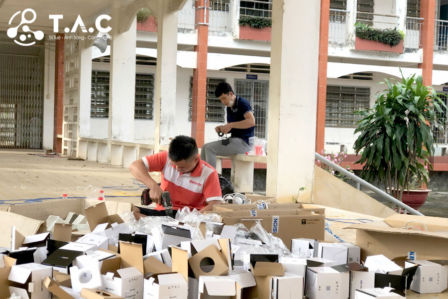 lap-dat-camera-quan-sat-truong-hoc