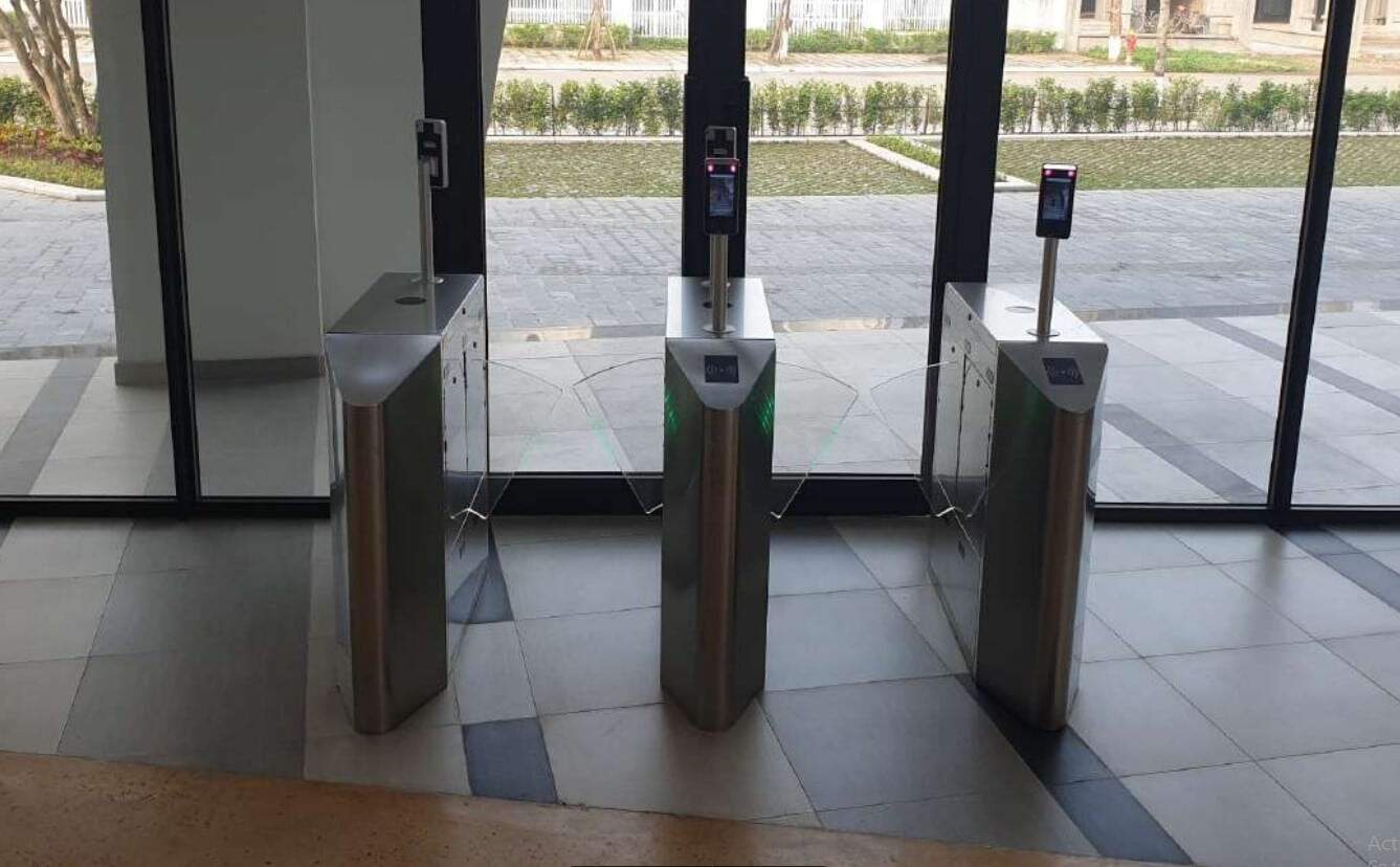 Giải pháp hệ thống kiểm soát ra vào chấm công thông minh, dễ quản lý